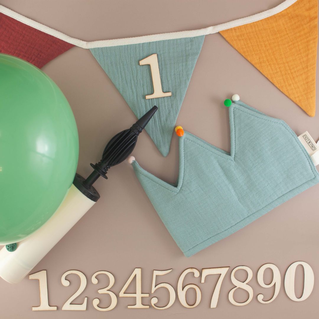 Cali & Lou's Party Pack with Mint Green Crown