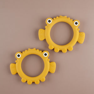products/cali-and-lou-silicone-teether-pufferfish-mustard-3.jpg