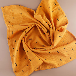 products/cali-and-lou-swaddle-cloth-yellow-geometric-2.jpg